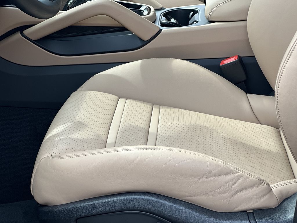 Porsche Cayenne 2024