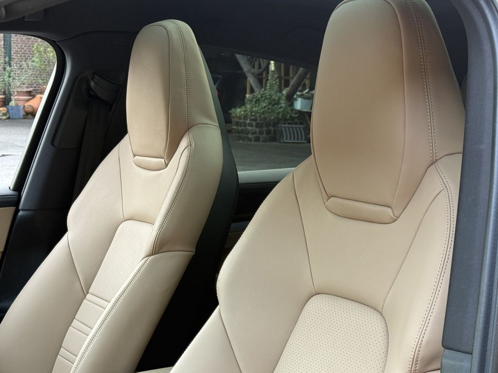 Porsche Cayenne 2024