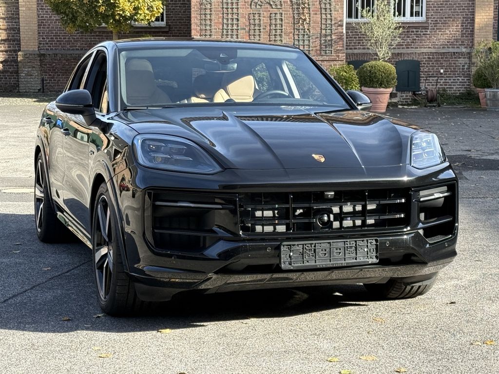 Porsche Cayenne 2025