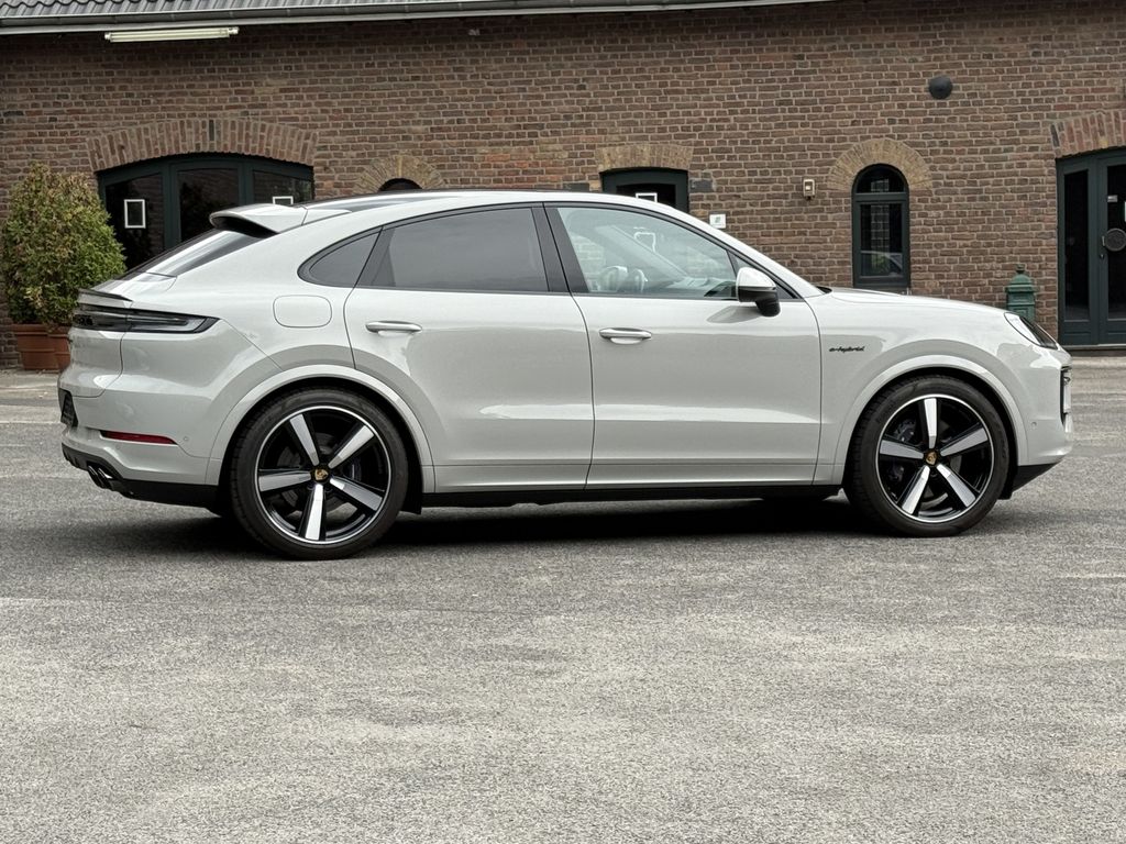 Porsche Cayenne 2023