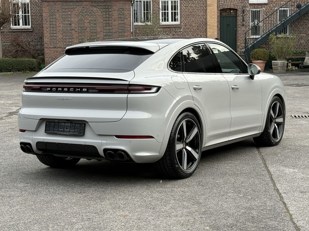 Porsche Cayenne 2024