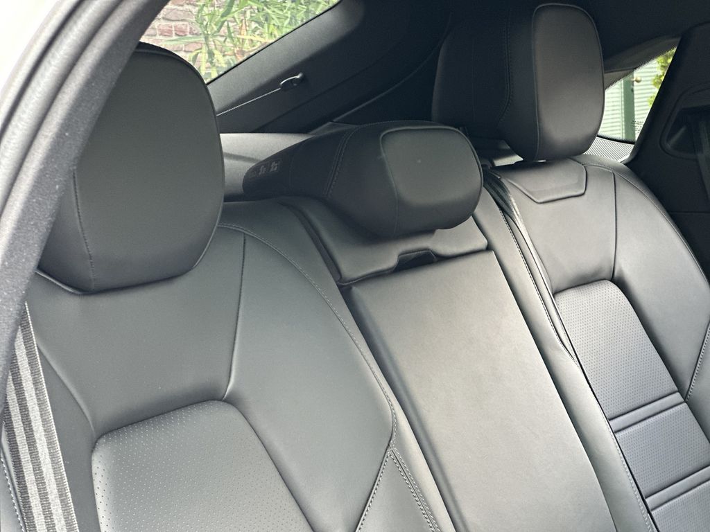 Porsche Cayenne 2023