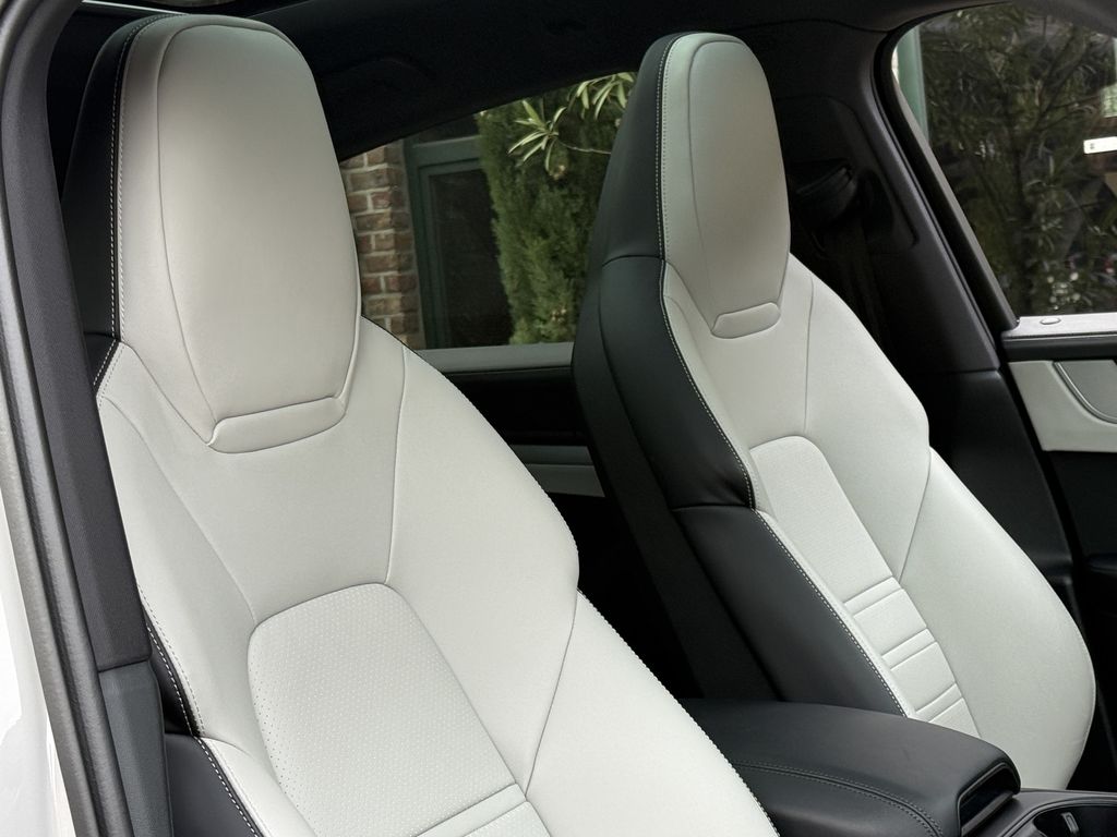 Porsche Cayenne 2024