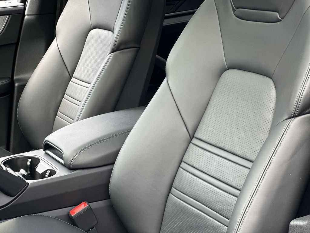 Porsche Cayenne 2023