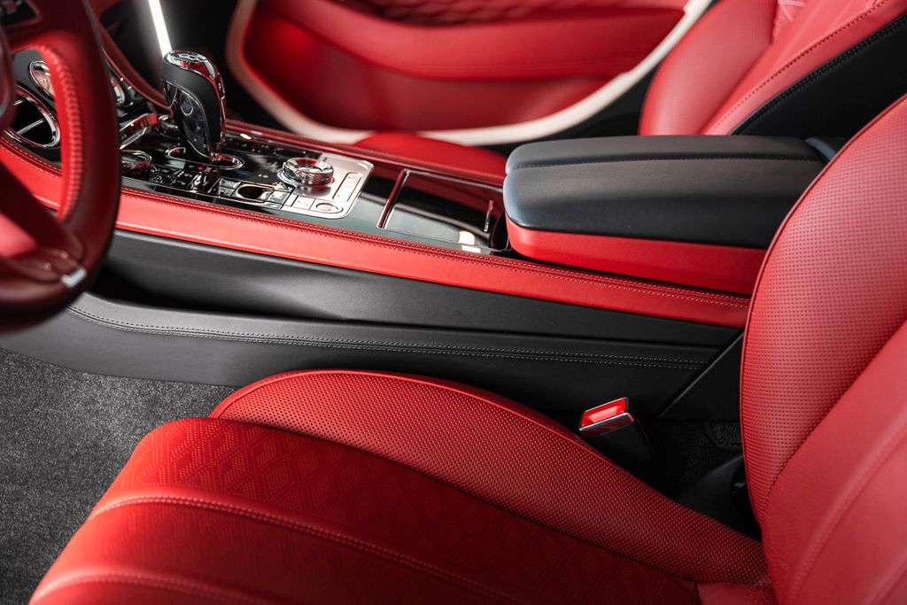 Bentley Continental GT 2025