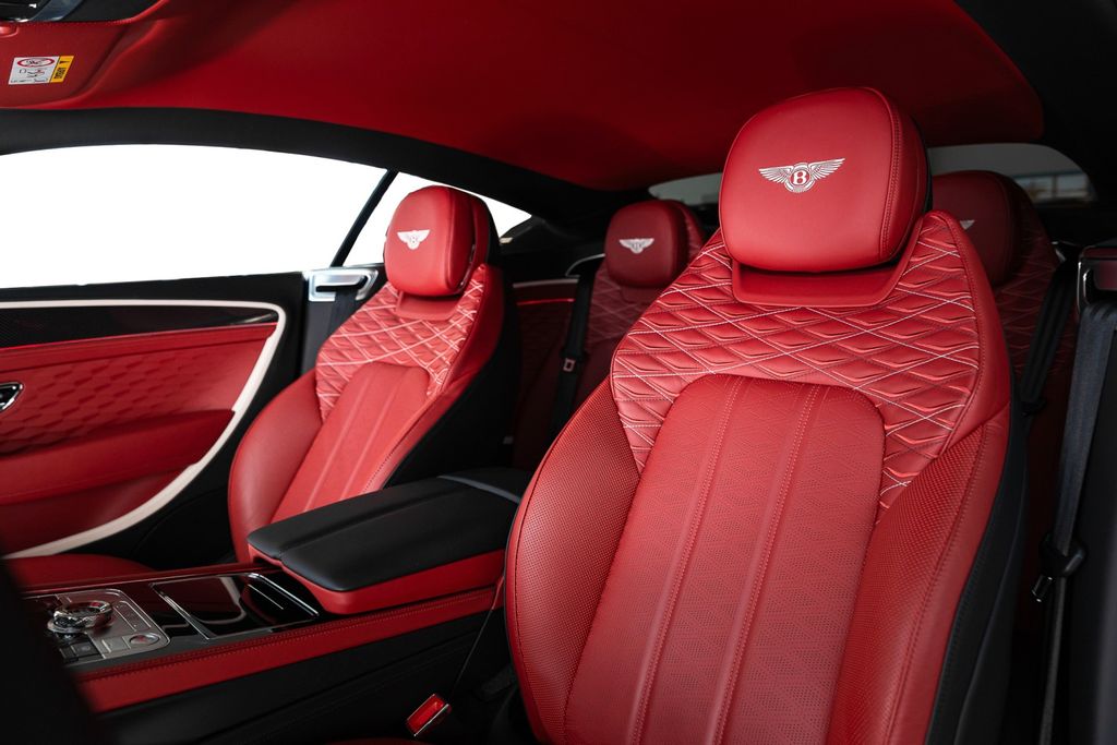 Bentley Continental GT 2025