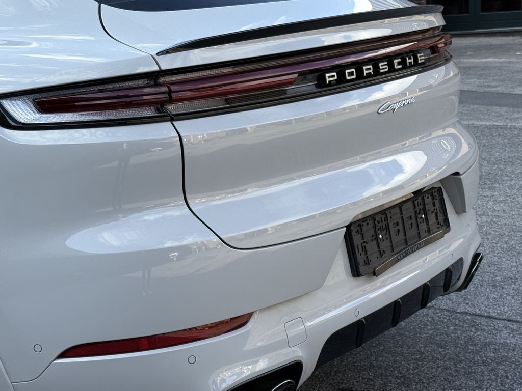 Porsche Cayenne 2025