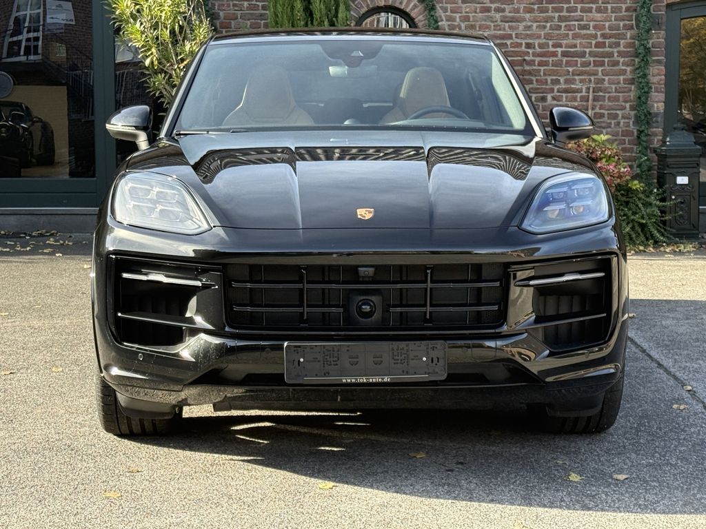 Porsche Cayenne 2025