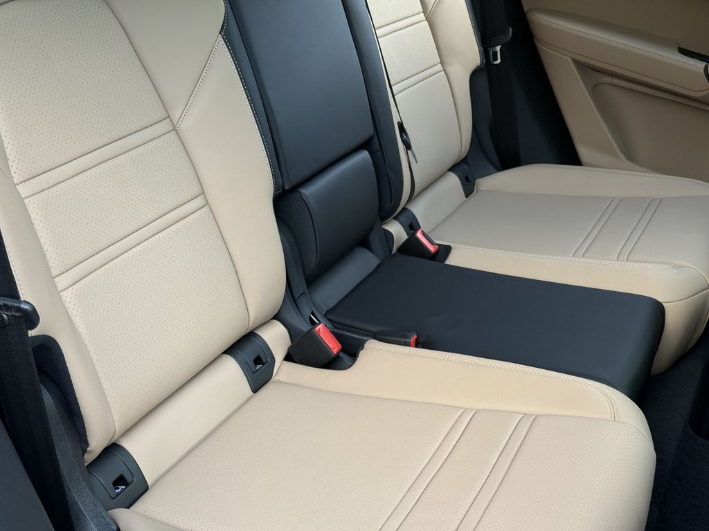 Porsche Cayenne 2025