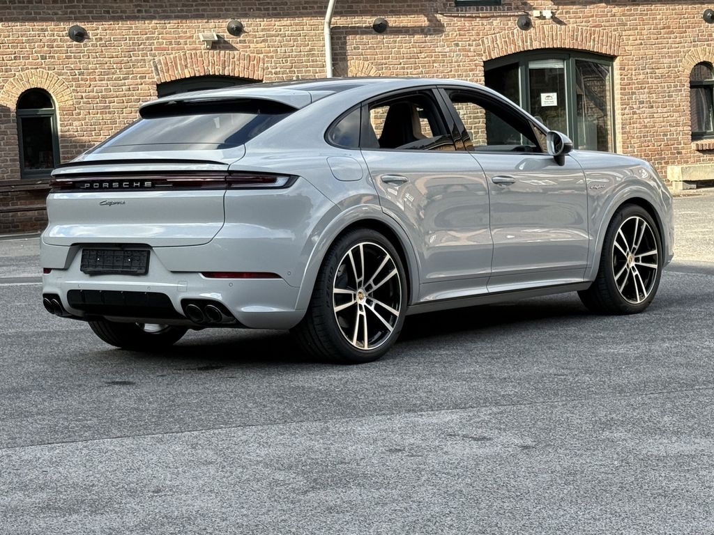 Porsche Cayenne 2025