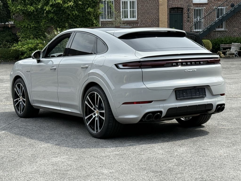 Porsche Cayenne 2025