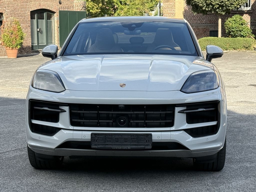 Porsche Cayenne 2025
