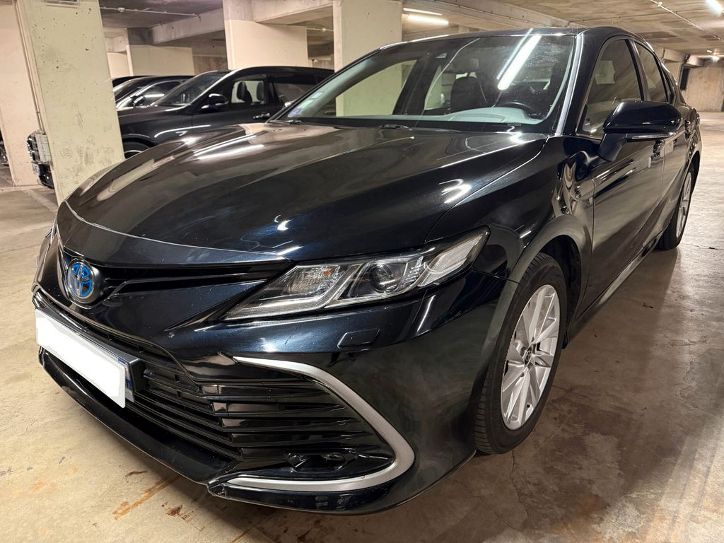 Toyota Camry 2023