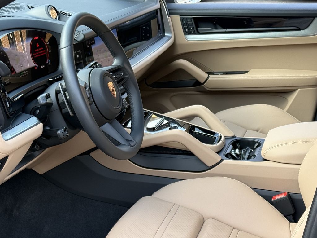 Porsche Cayenne 2025