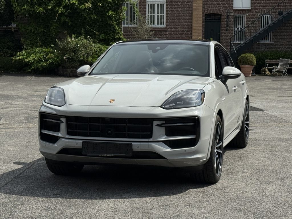 Porsche Cayenne 2025