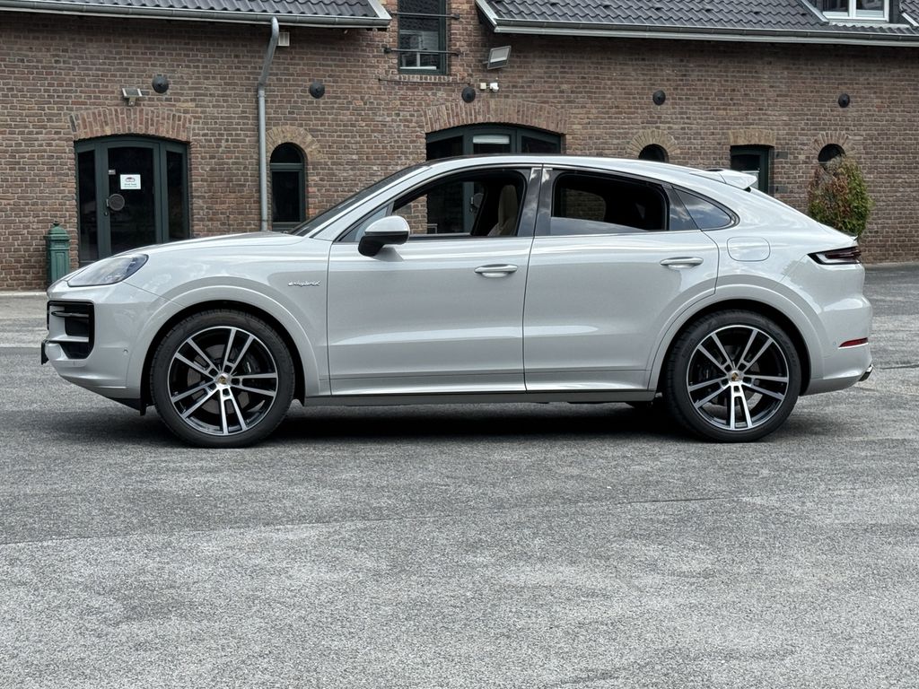 Porsche Cayenne 2025