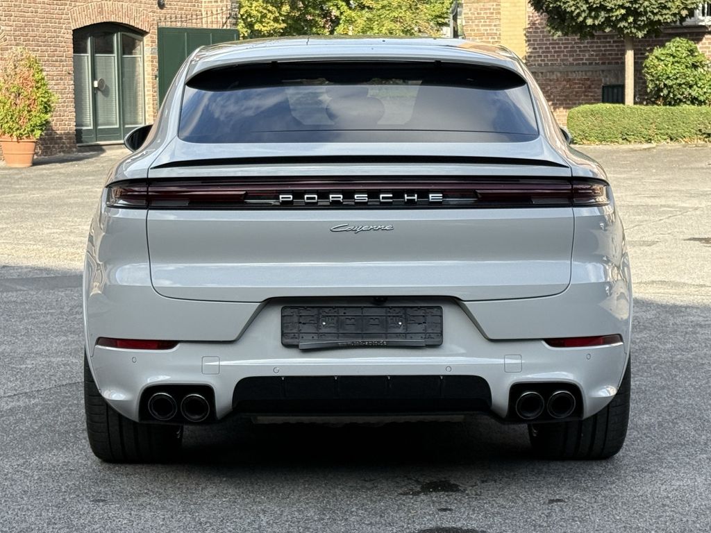 Porsche Cayenne 2025