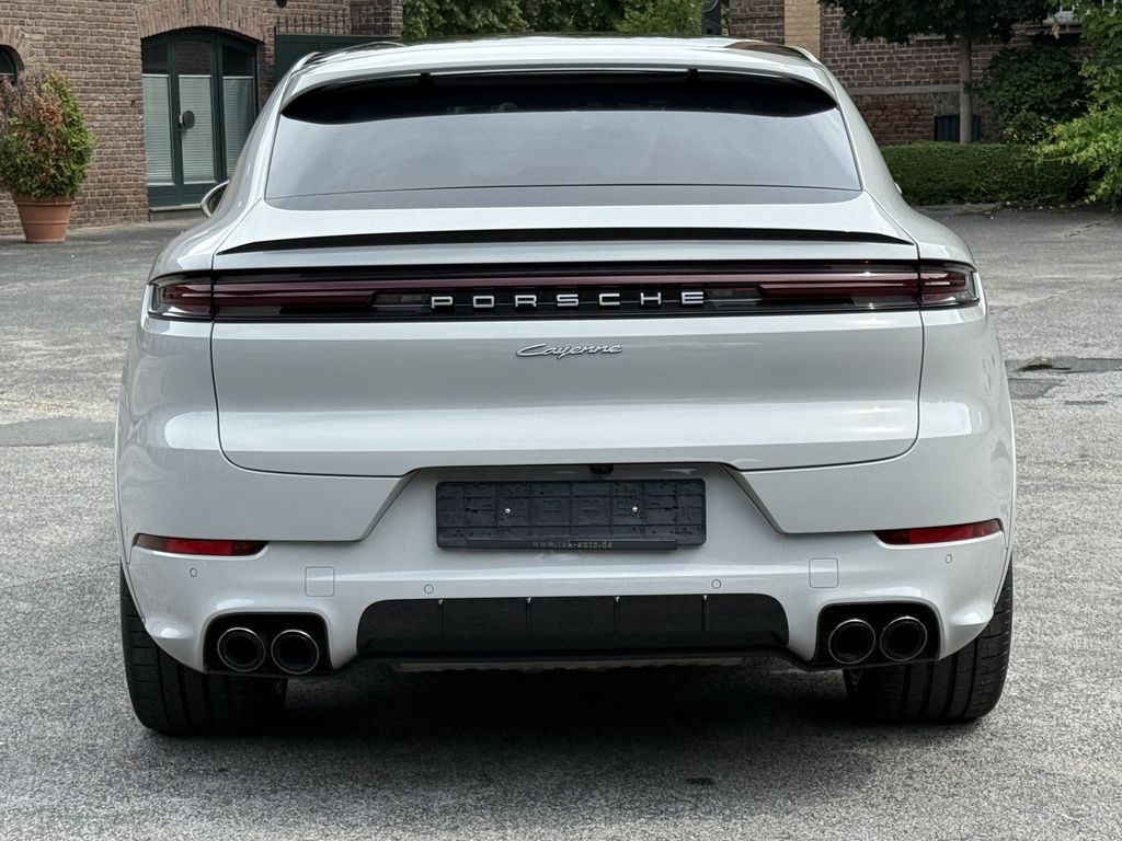 Porsche Cayenne 2025
