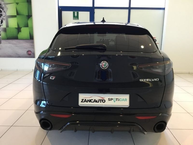 Alfa Romeo Stelvio 2025