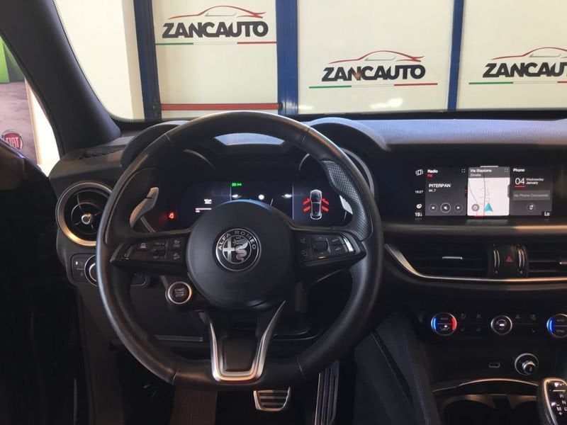 Alfa Romeo Stelvio 2025