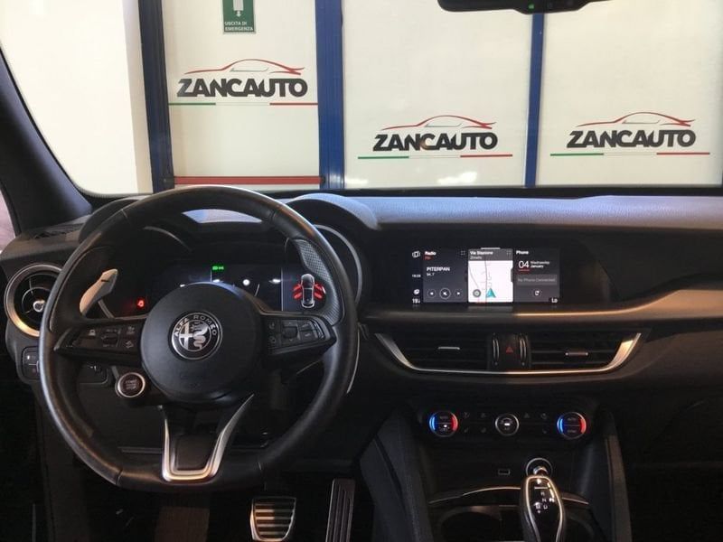 Alfa Romeo Stelvio 2025