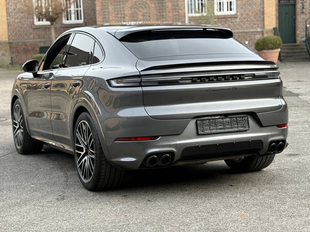 Porsche Cayenne 2024