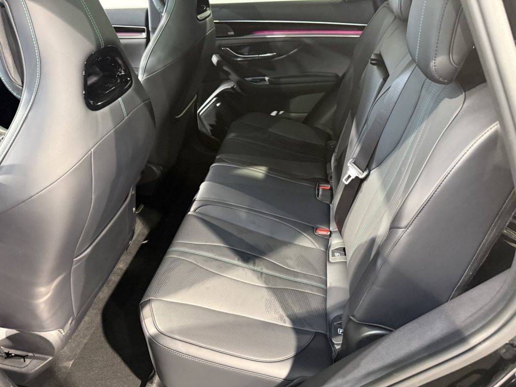 BYD SEAL U