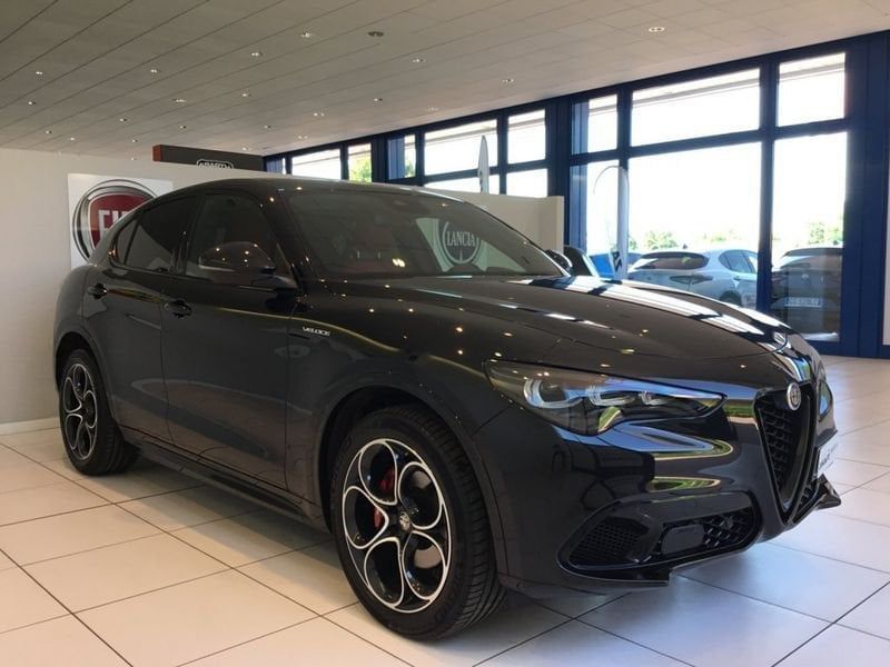 Alfa Romeo Stelvio 2025