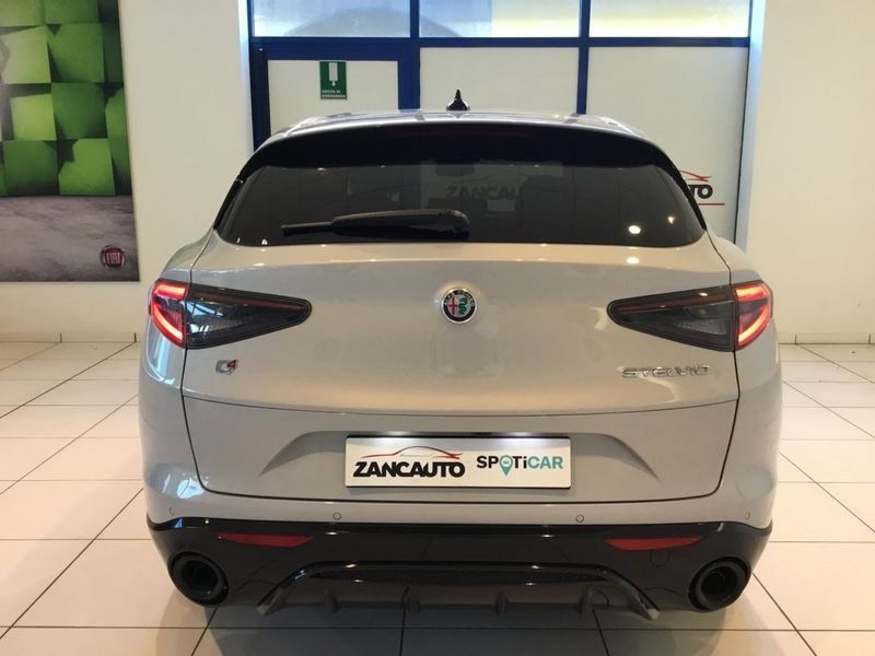 Alfa Romeo Stelvio 2025