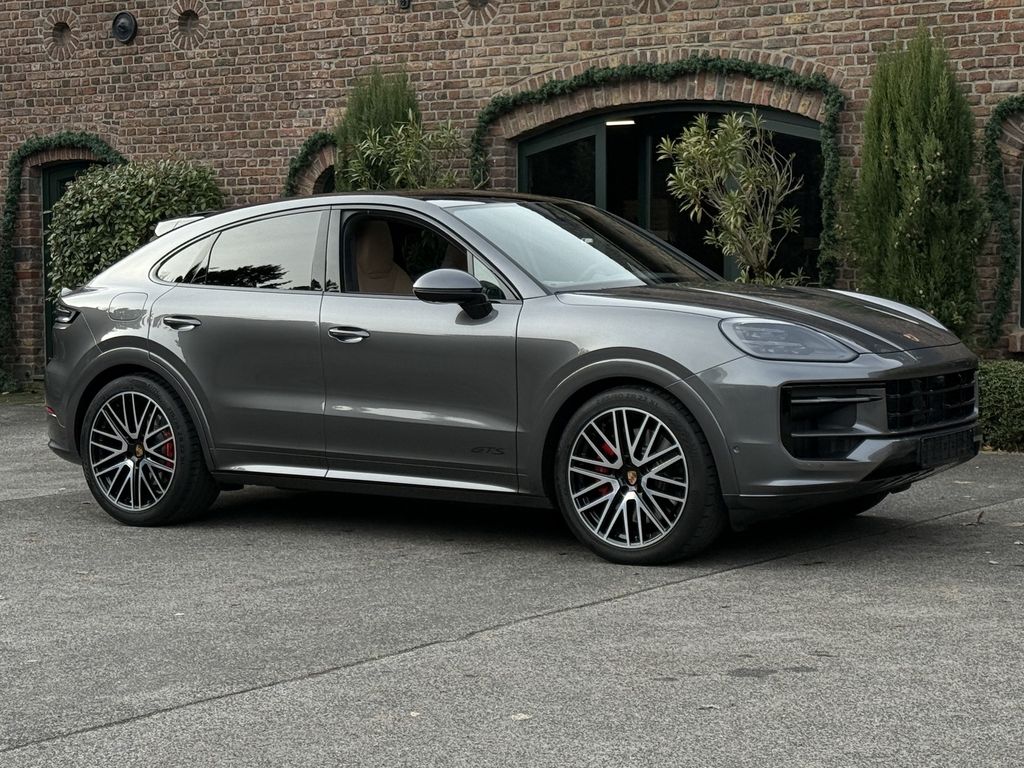 Porsche Cayenne 2024