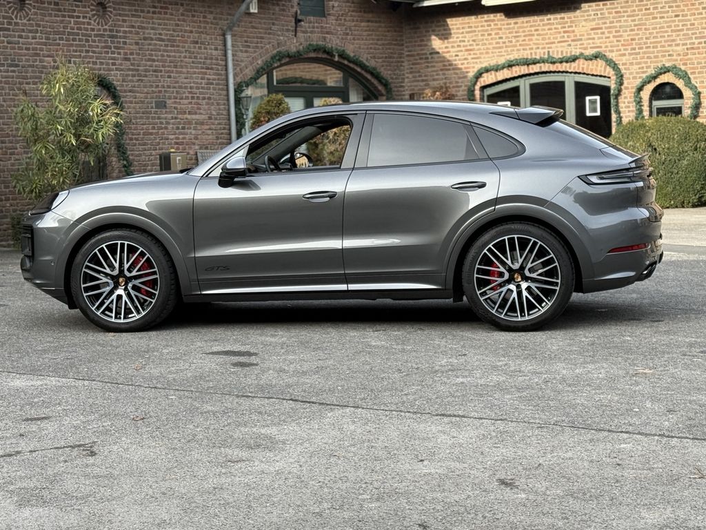 Porsche Cayenne 2024