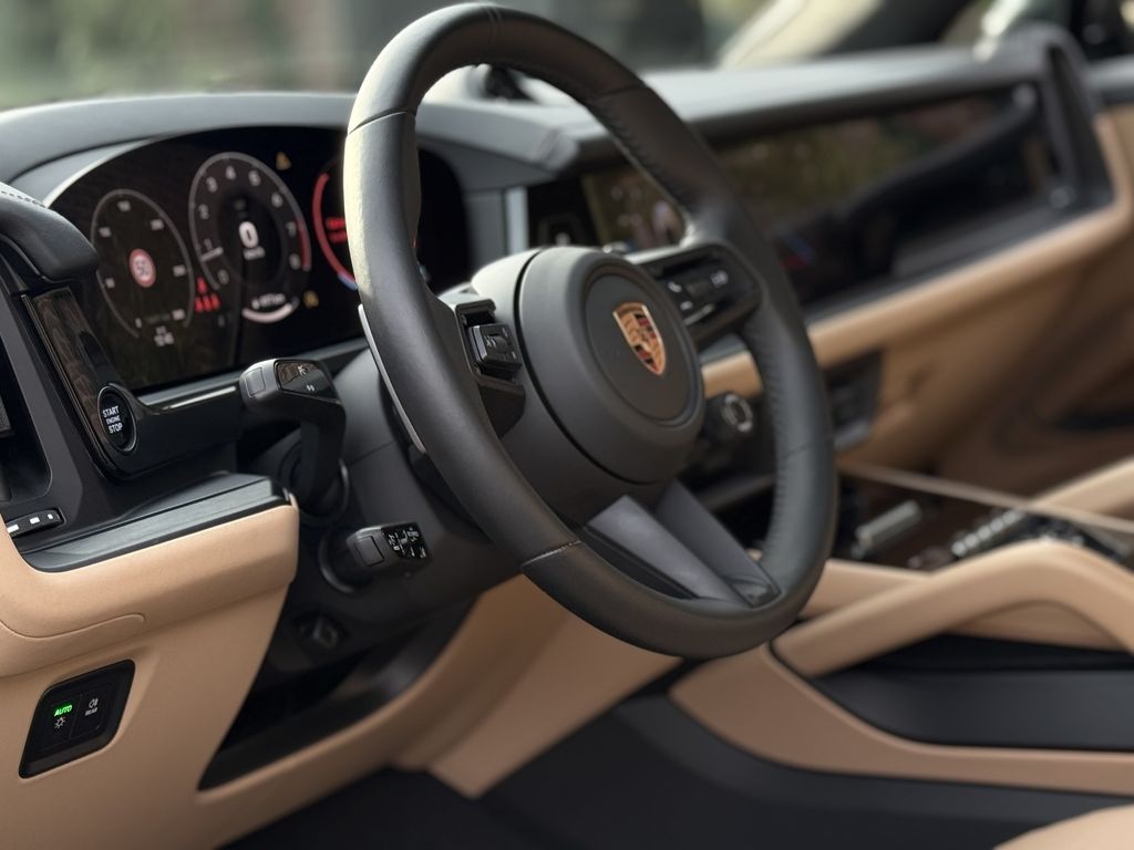 Porsche Cayenne 2024