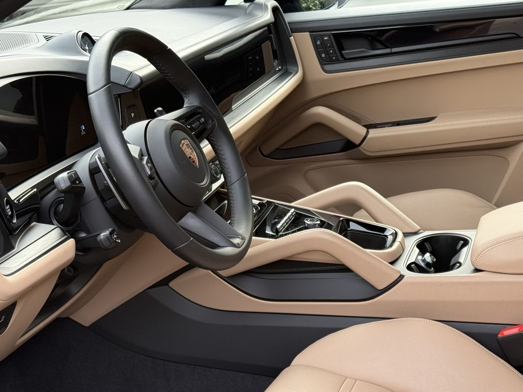 Porsche Cayenne 2024