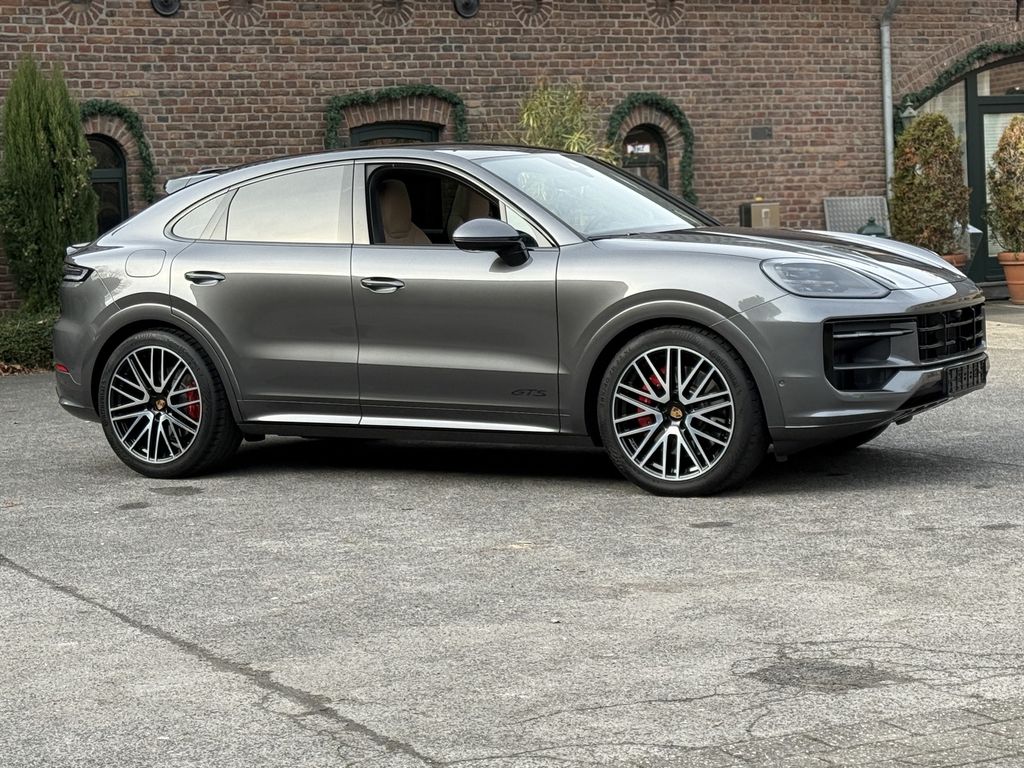 Porsche Cayenne 2024
