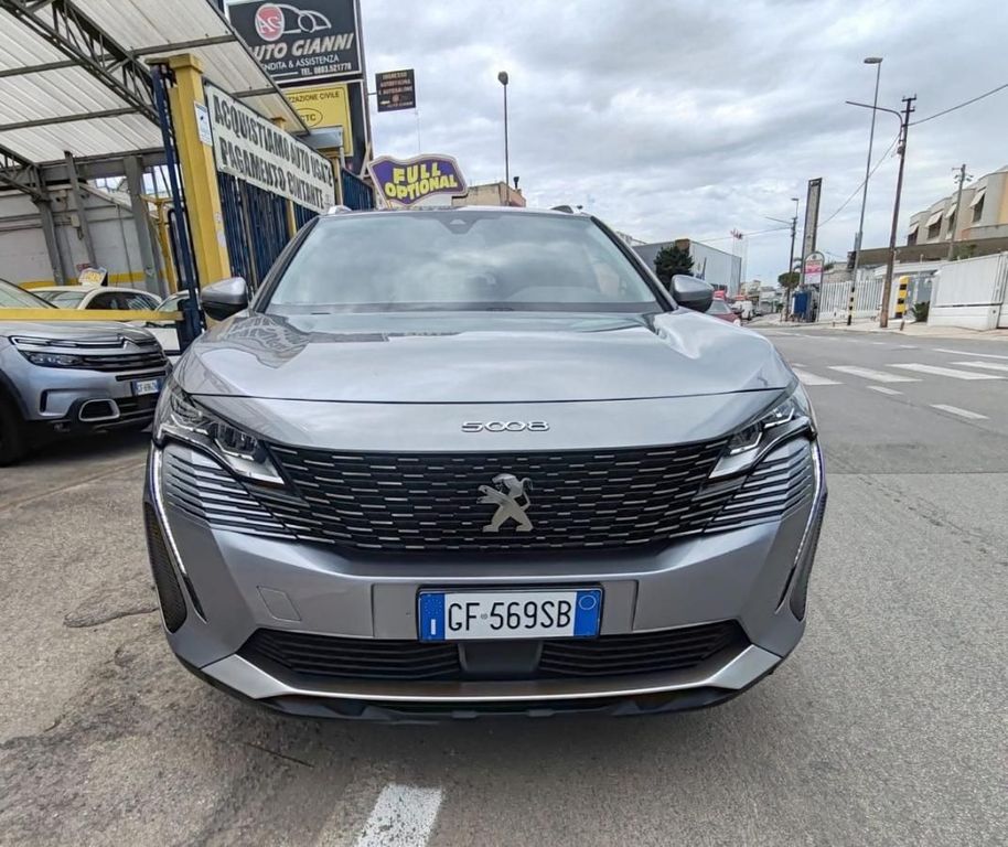Peugeot 5008 2021