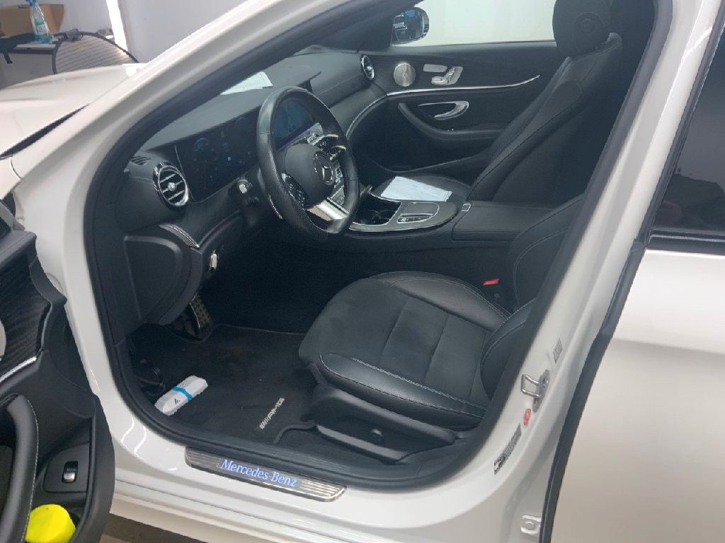 Mercedes-Benz E 300 2022