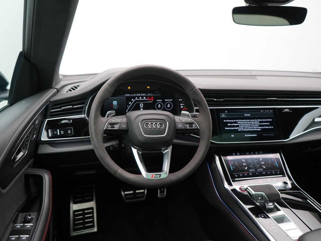 Audi RSQ8 2024