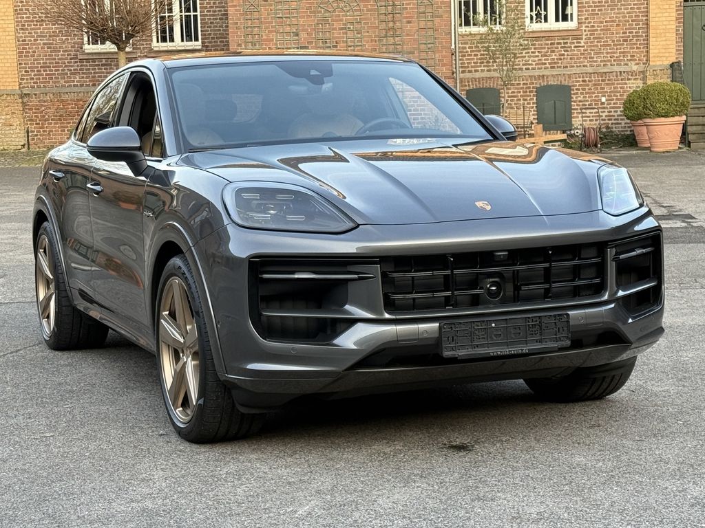 Porsche Cayenne 2025