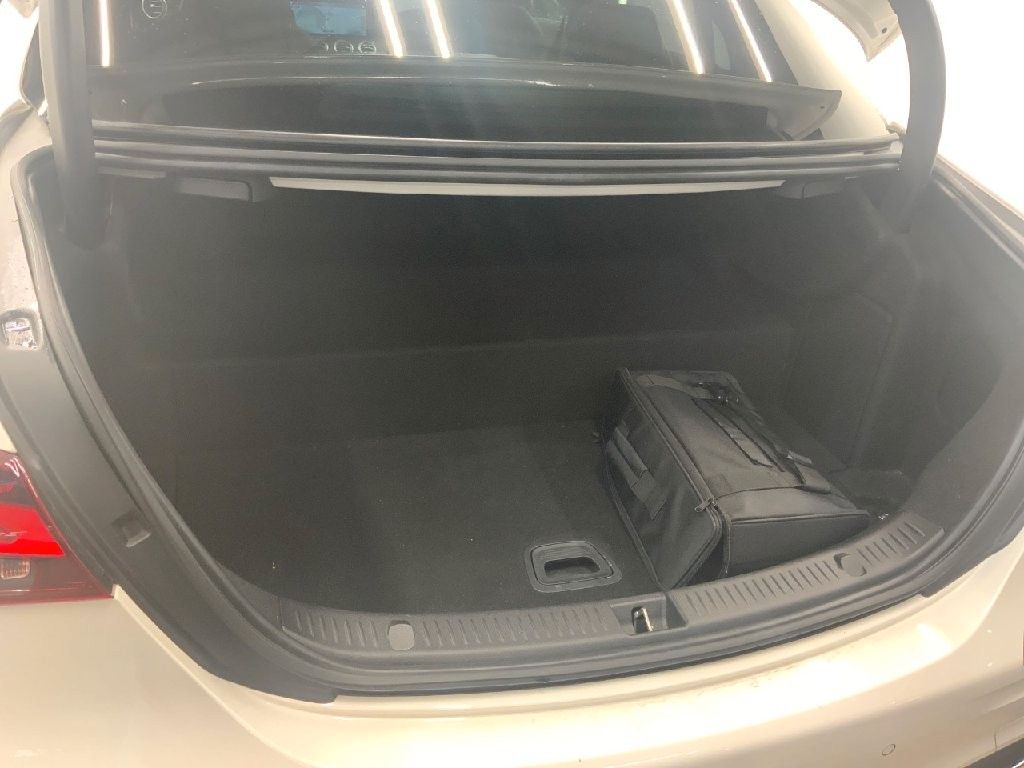 Mercedes-Benz E 300 2022