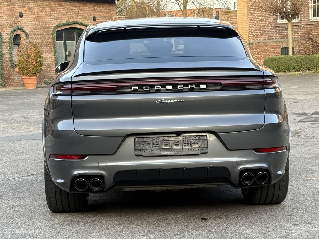 Porsche Cayenne 2025