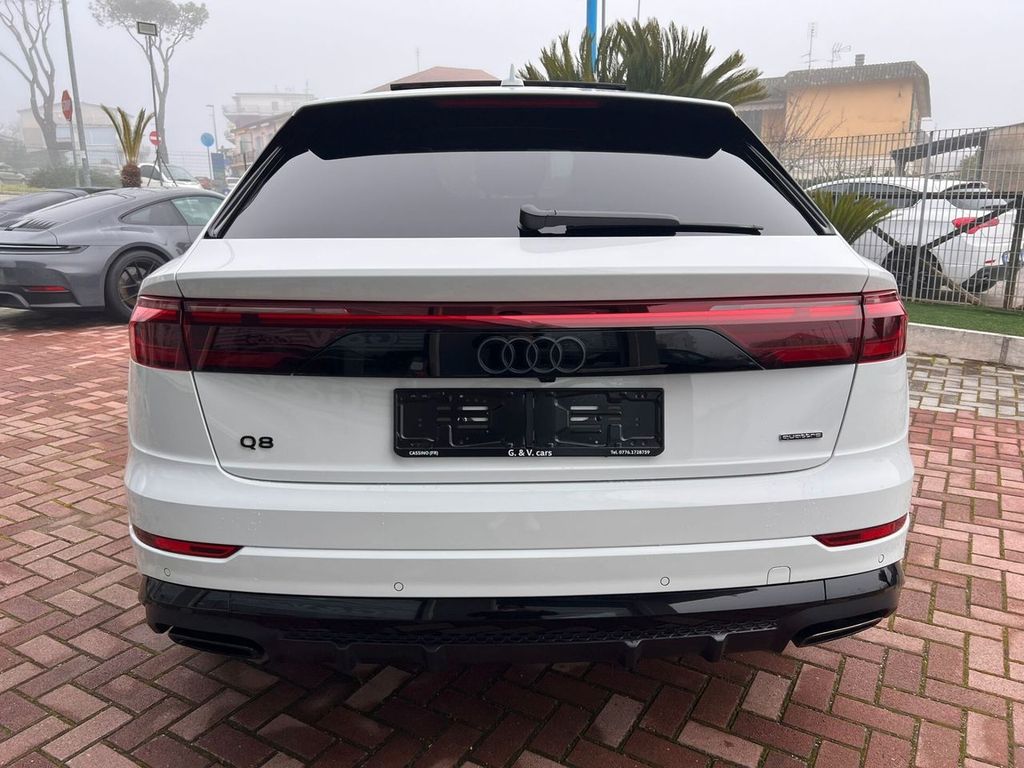 Audi Q8 2025