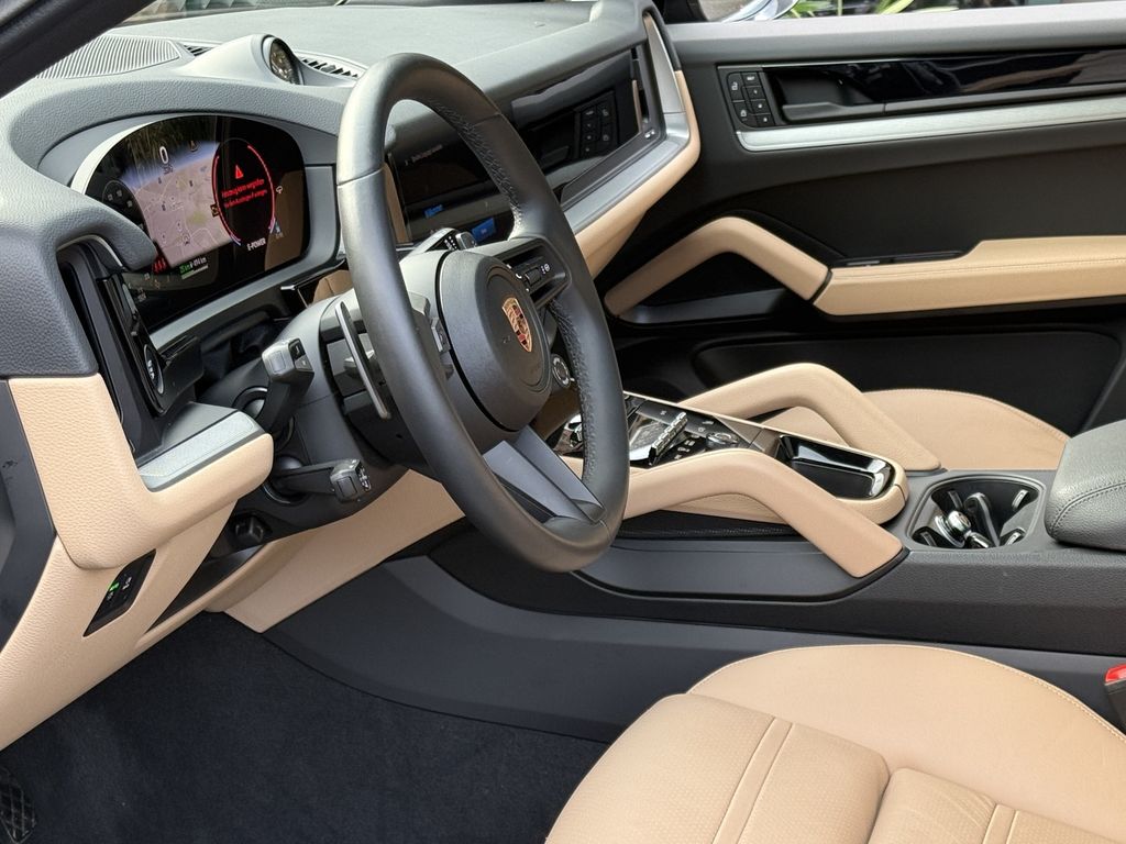 Porsche Cayenne 2025