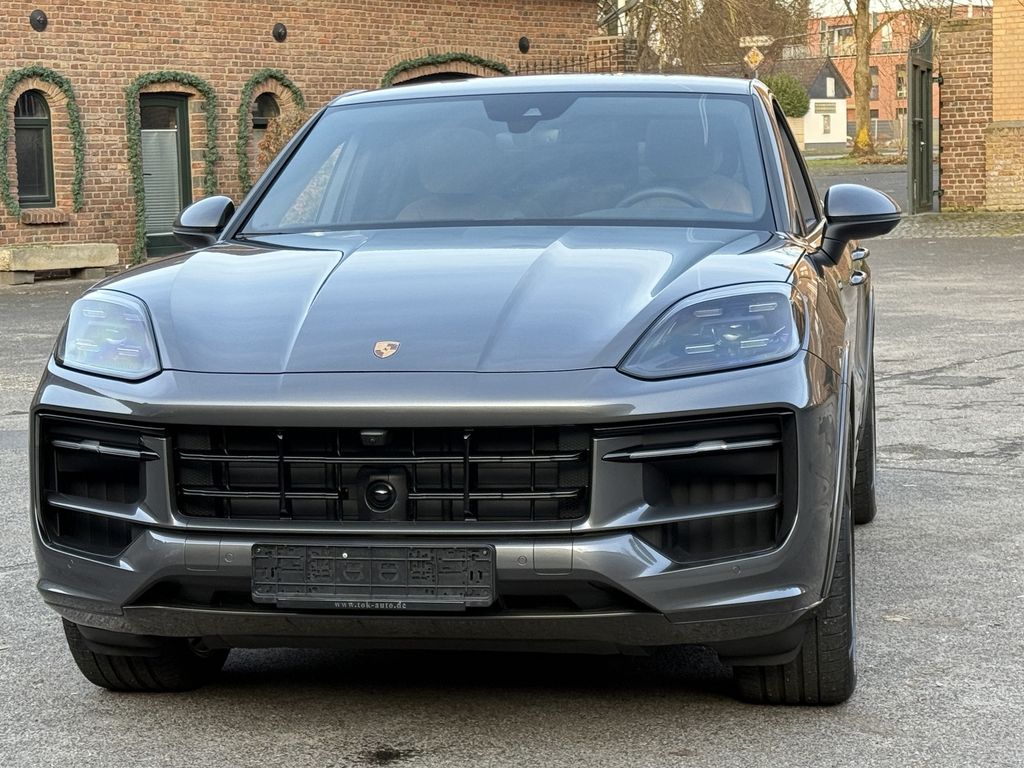 Porsche Cayenne 2025