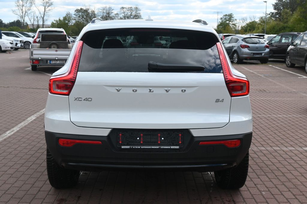 Volvo XC40 2025