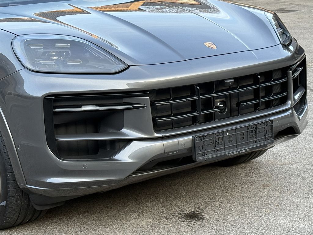 Porsche Cayenne 2025