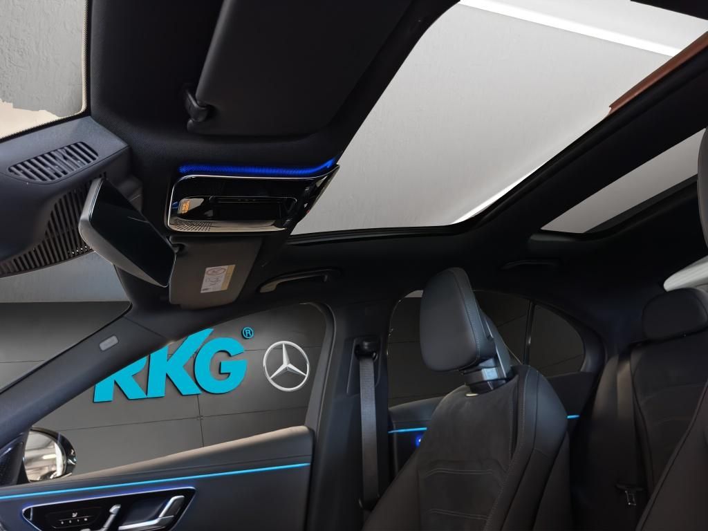 Mercedes-Benz E 300 2025