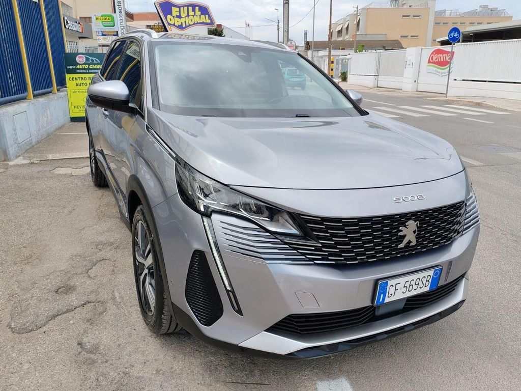 Peugeot 5008 2021