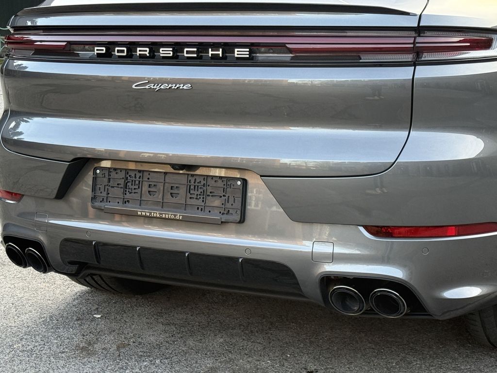 Porsche Cayenne 2025