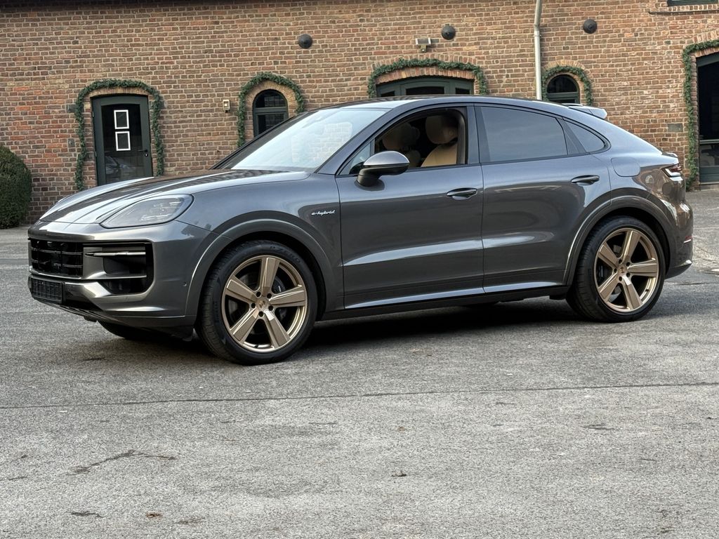 Porsche Cayenne 2025