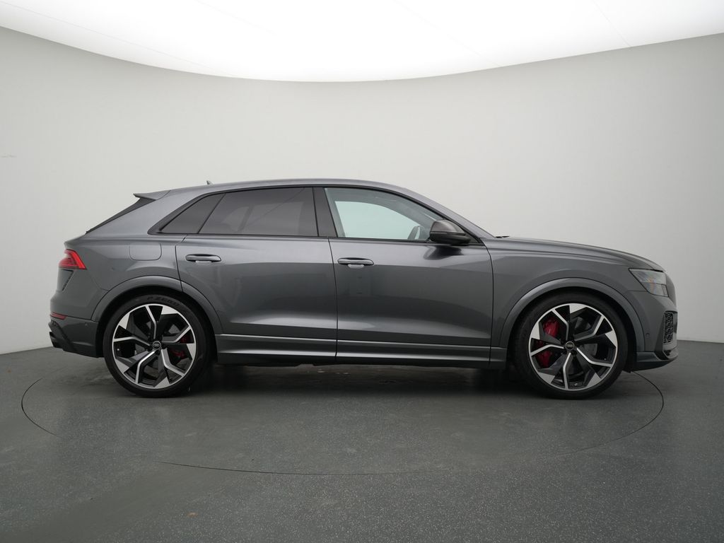 Audi RSQ8 2024